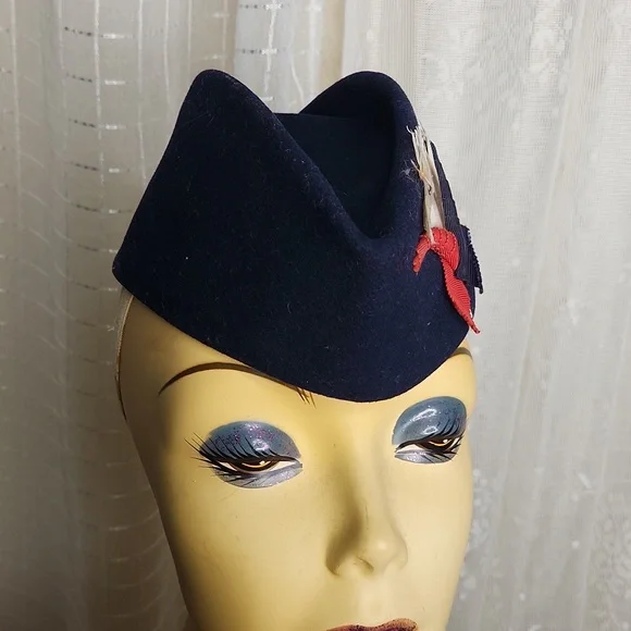 Vintage Midcentury 40s 50s navy blue felt tilt hat - Picture 4 of 8